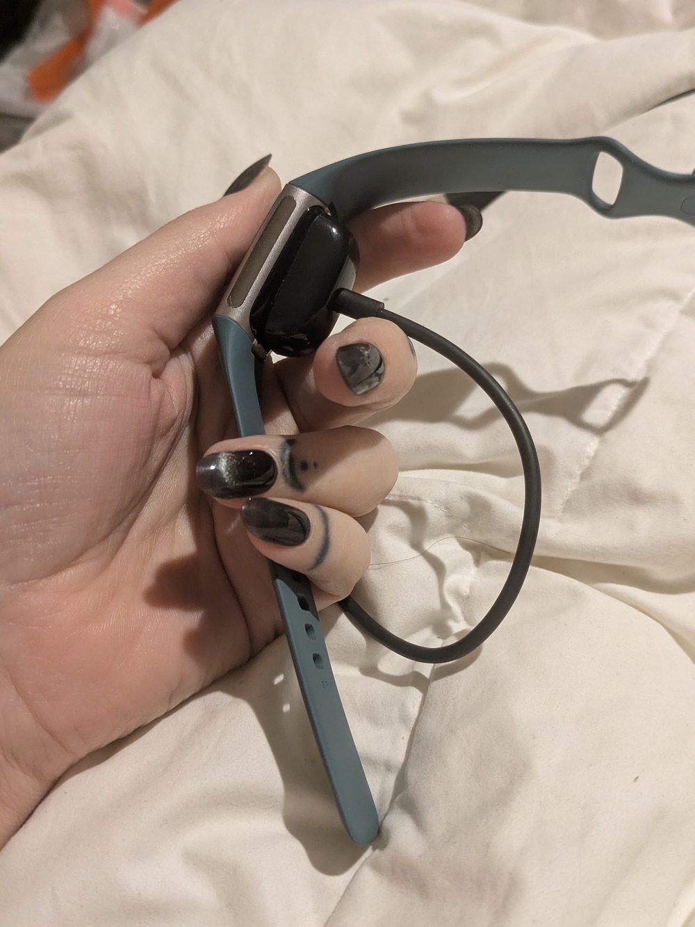 Fitbit Charge 5 - Picture 2 of 2